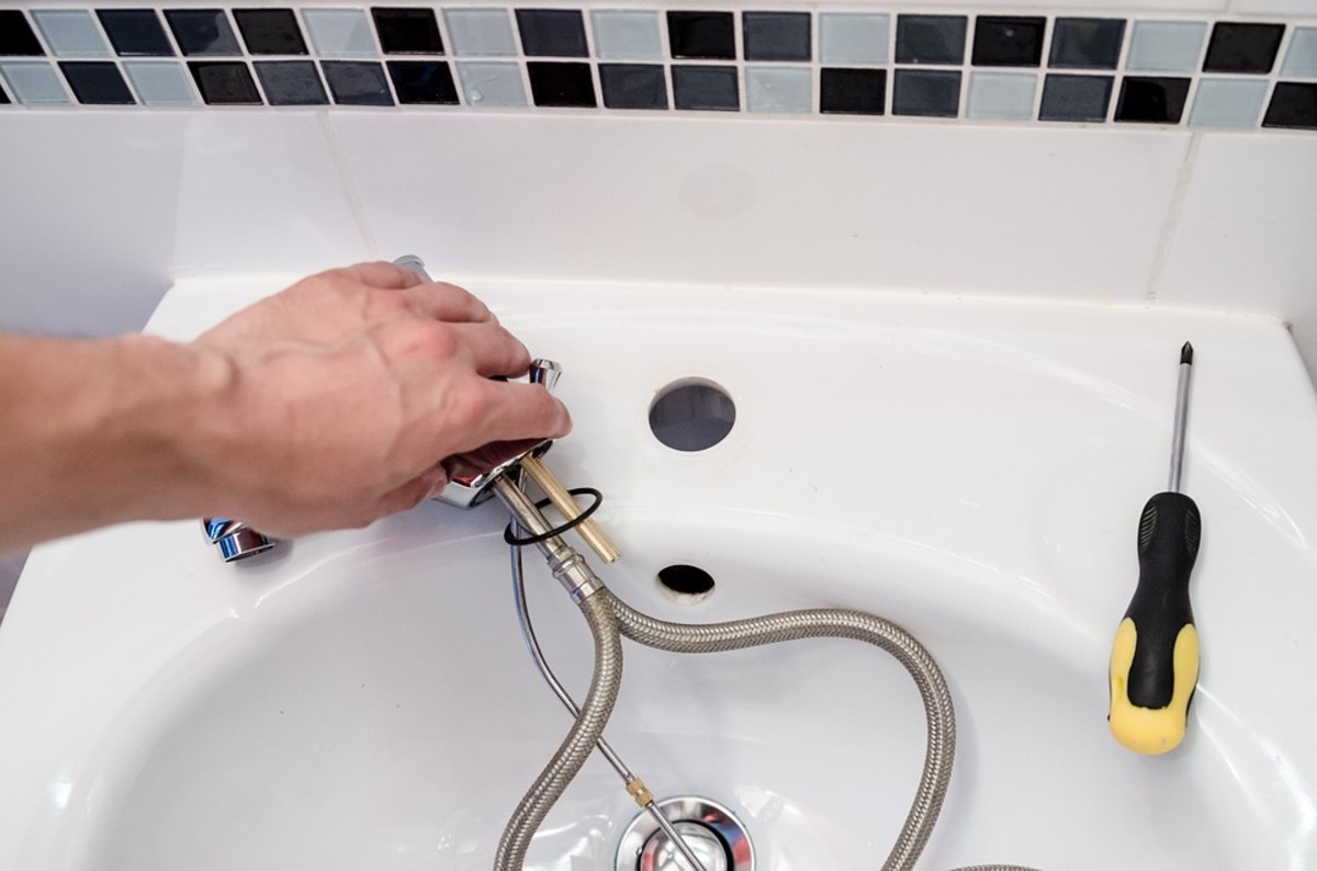 Common Plumbing Problems and How to Fix Them