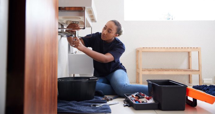 DIY Plumbing: Tips and Tricks for the Homeowner