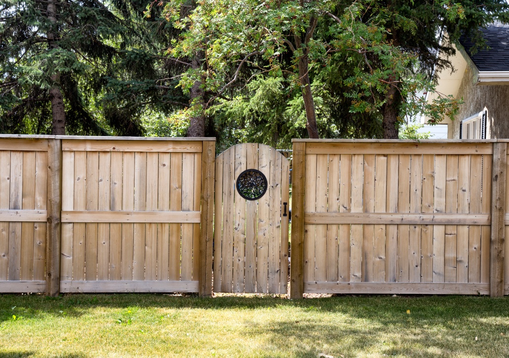 The Benefits of Wood Fence Restoration