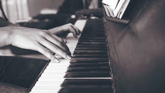 What to Expect in Your First Piano Lesson